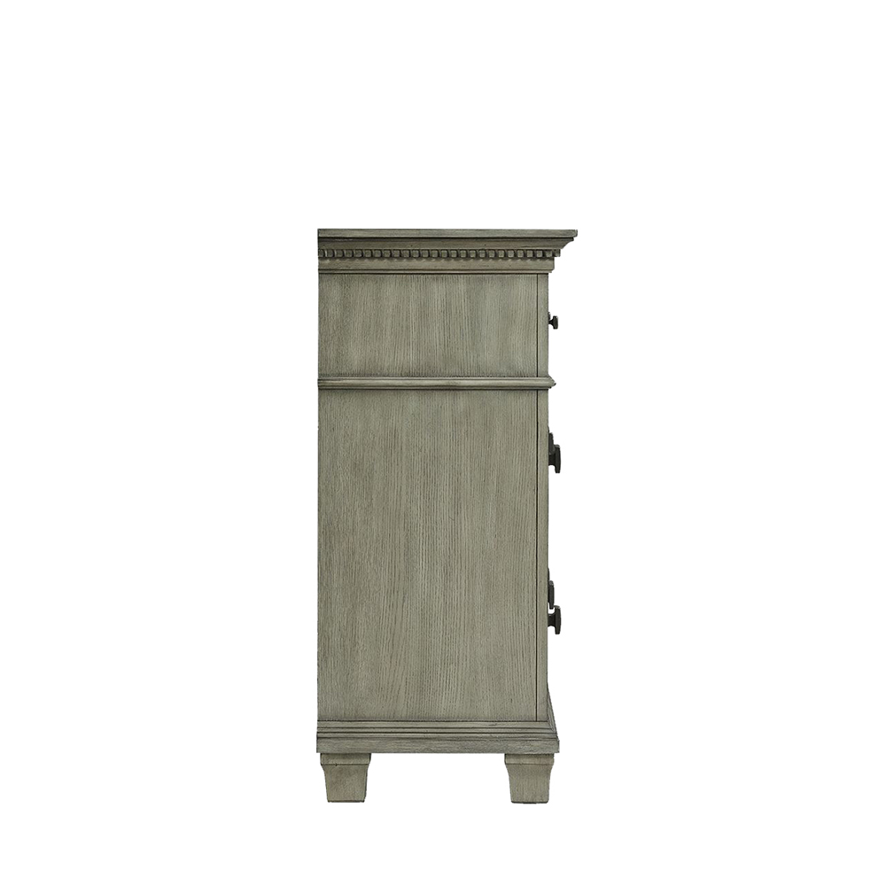 Crawford Dresser | Ellesime International 
