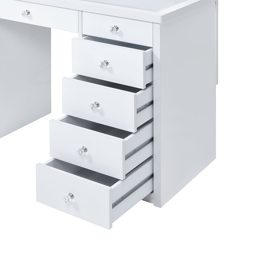 Amia Vanity  | Ellesime International 