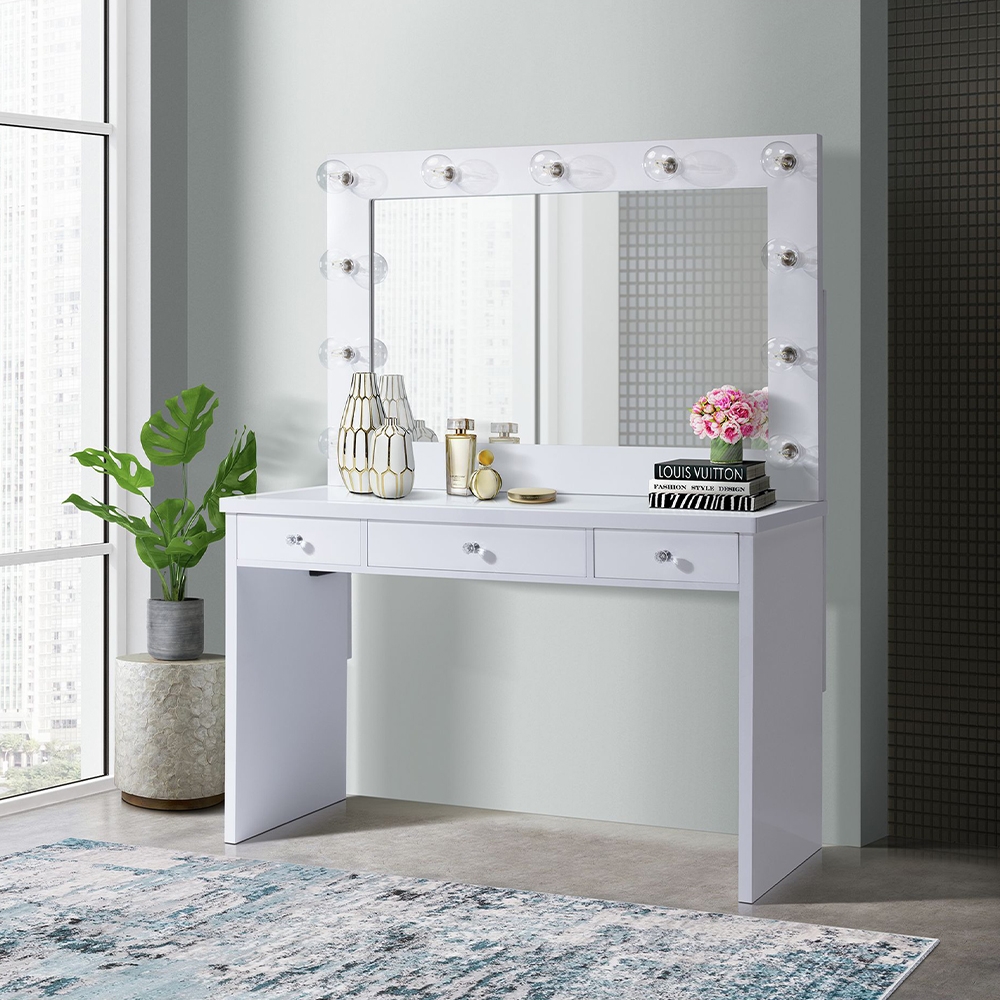 Ariana Vanity | Ellesime International 